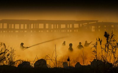 Francisco Javier Domínguez García gana el 2º Concurso Nacional de Fotografía de Bomberos con “El poder del grupo”