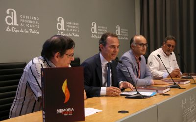 La Diputación de Alicante impulsa la edición de un libro que repasa los 90 años de historia de la fiesta de las Hogueras