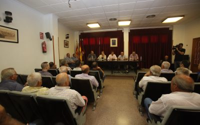 El presidente de la Diputación de Alicante se reúne con los regantes de la Vega Baja afectados por las inundaciones