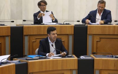 La Diputación destina 2,7 millones para dotar a los municipios de vehículos eléctricos en su apuesta por una provincia más sostenible